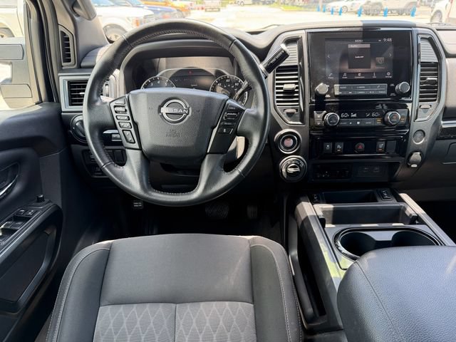 Used 2024 Nissan Titan SV w/ SV Convenience Package AWD/4WD image 16