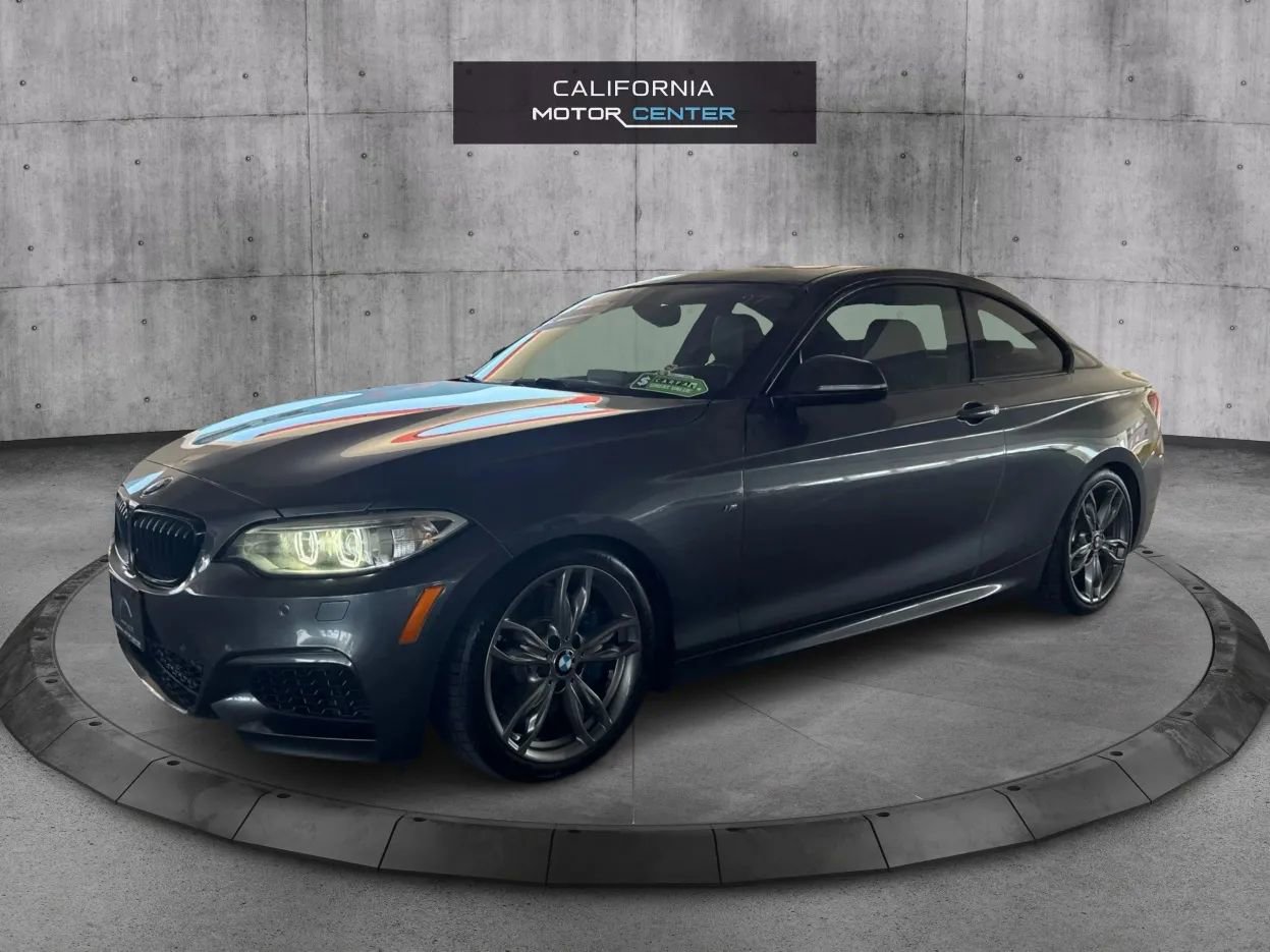 Used 2016 BMW M235i xDrive Coupe AWD/4WD image 3