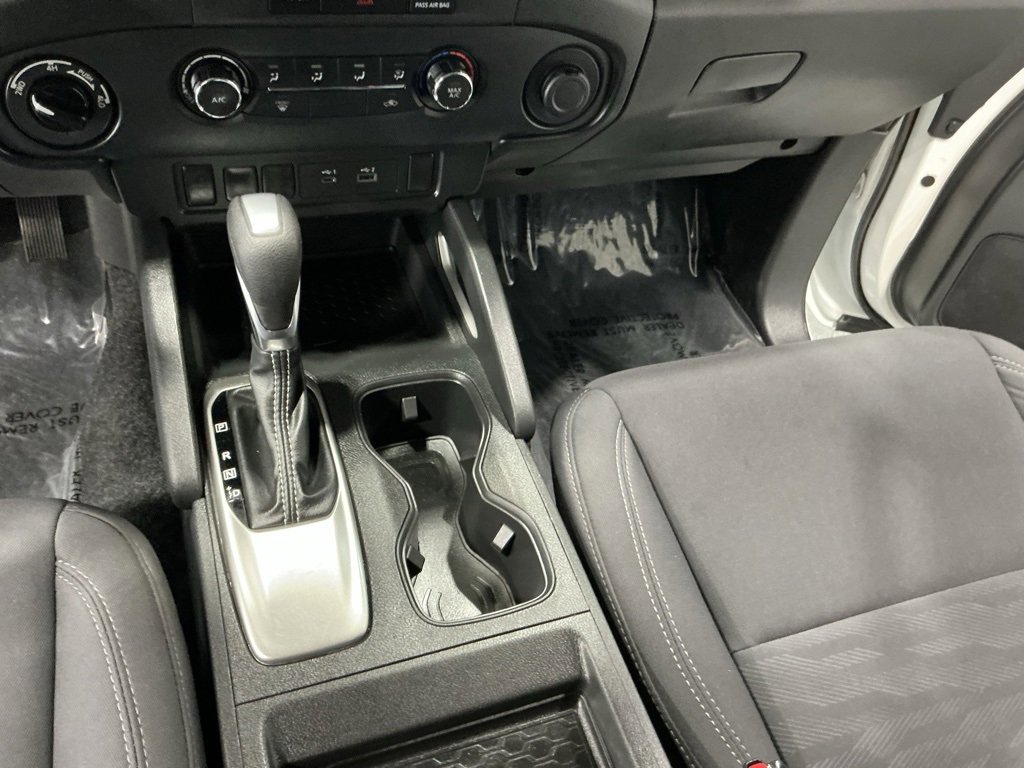 Used 2023 Nissan Frontier SV image 15