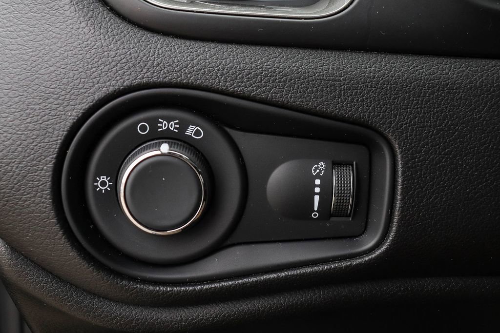 Used 2022 Jeep Renegade Sport w/ Sport Appearance Group image 25
