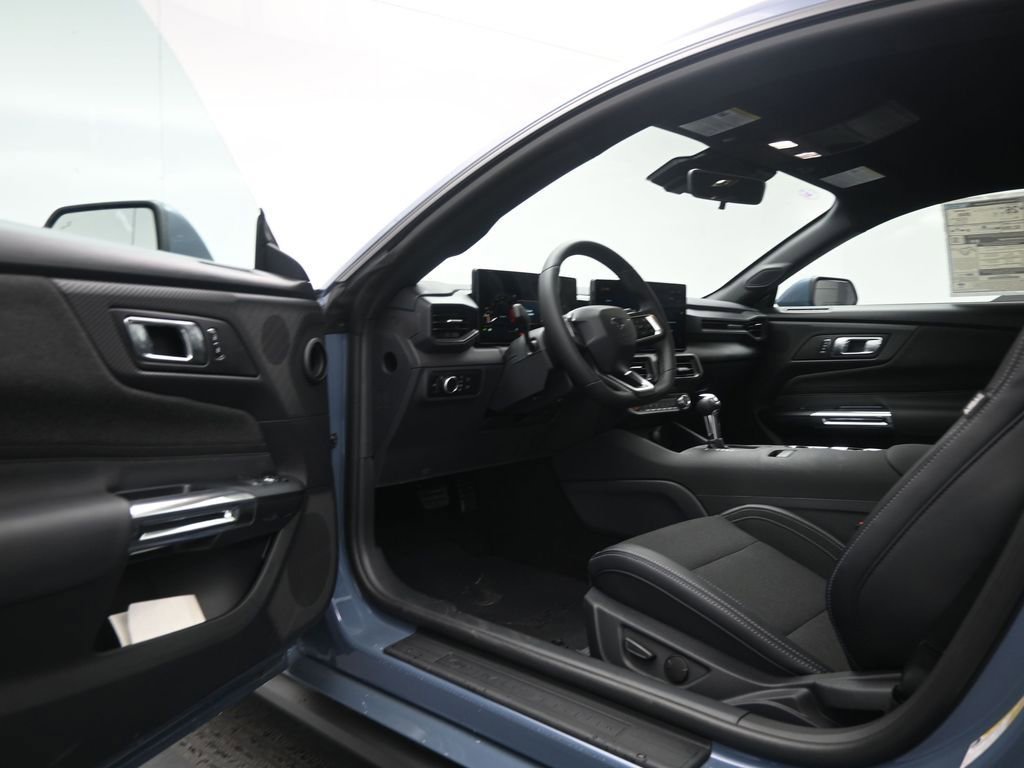 New 2025 Ford Mustang Coupe image 8