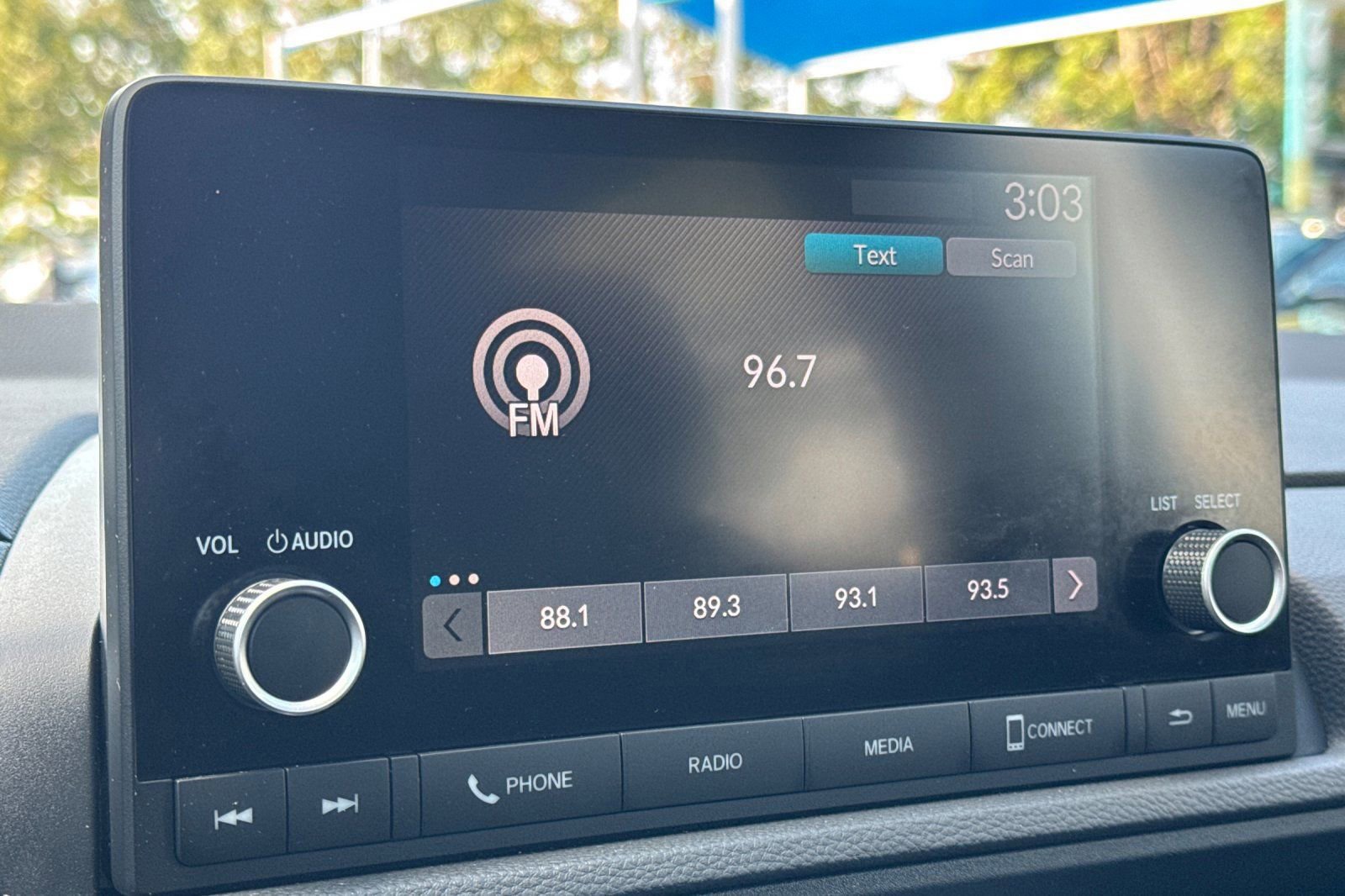 Used 2023 Honda CR-V EX image 18