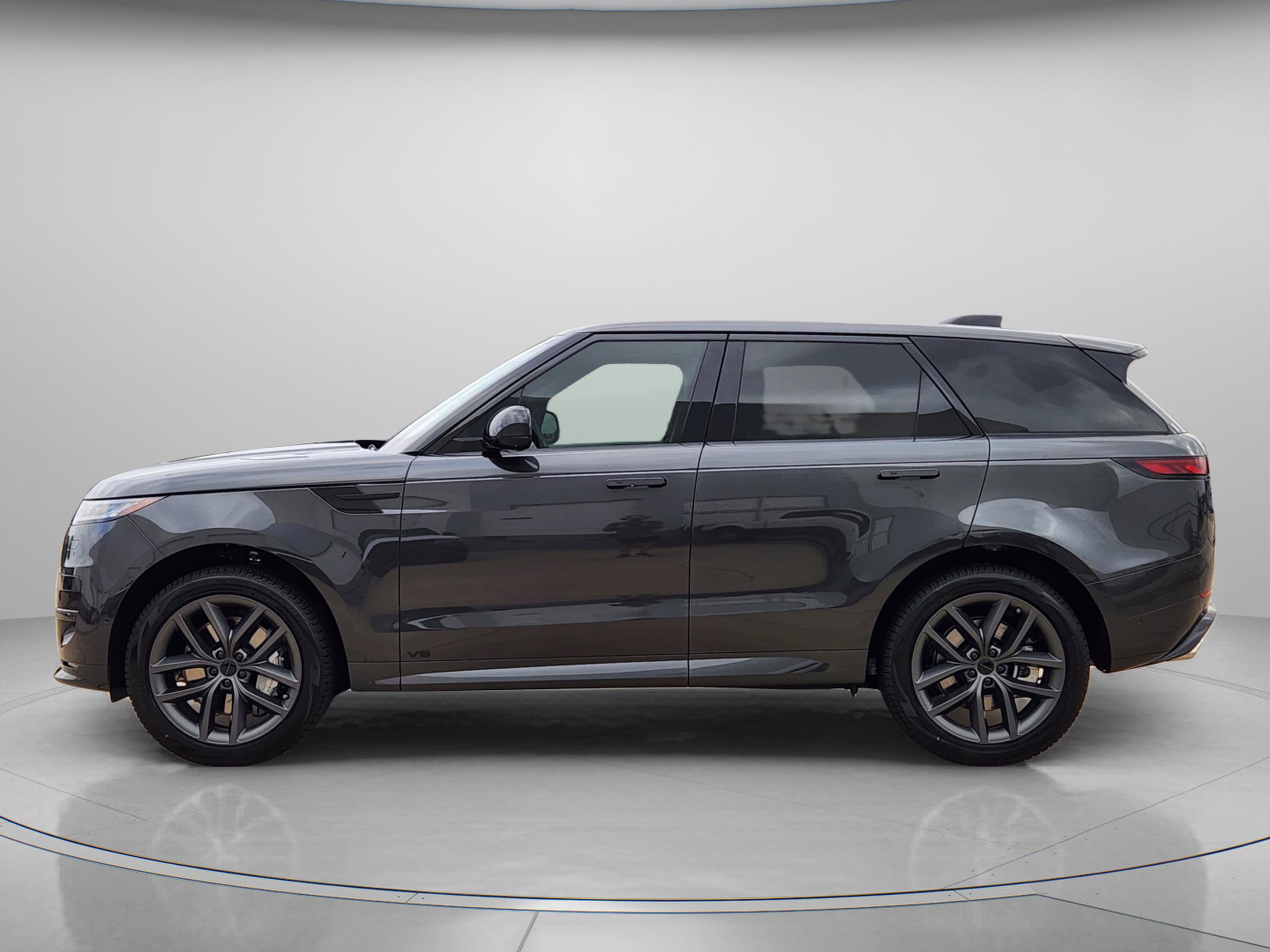 New 2026 Land Rover Range Rover Sport Dynamic SE AWD/4WD image 2