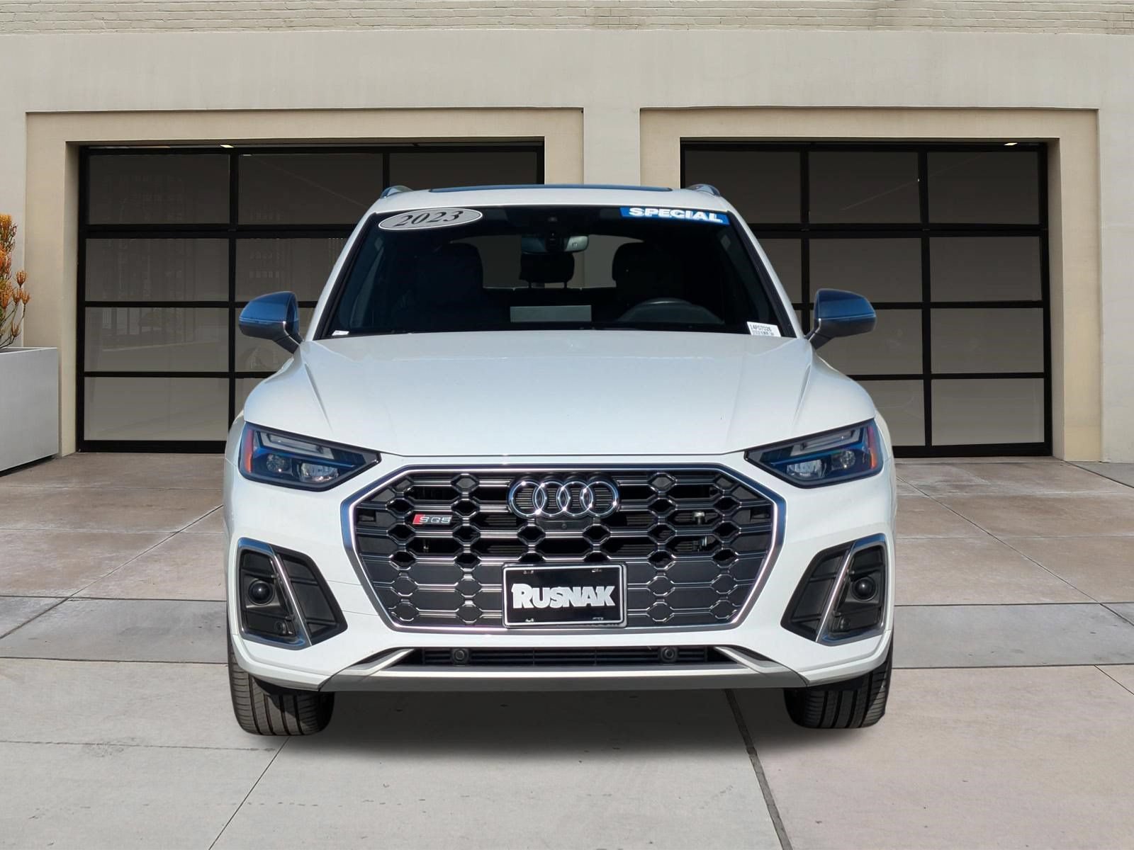 Used 2023 Audi SQ5 Premium Plus w/ Premium Plus Package AWD/4WD image 6
