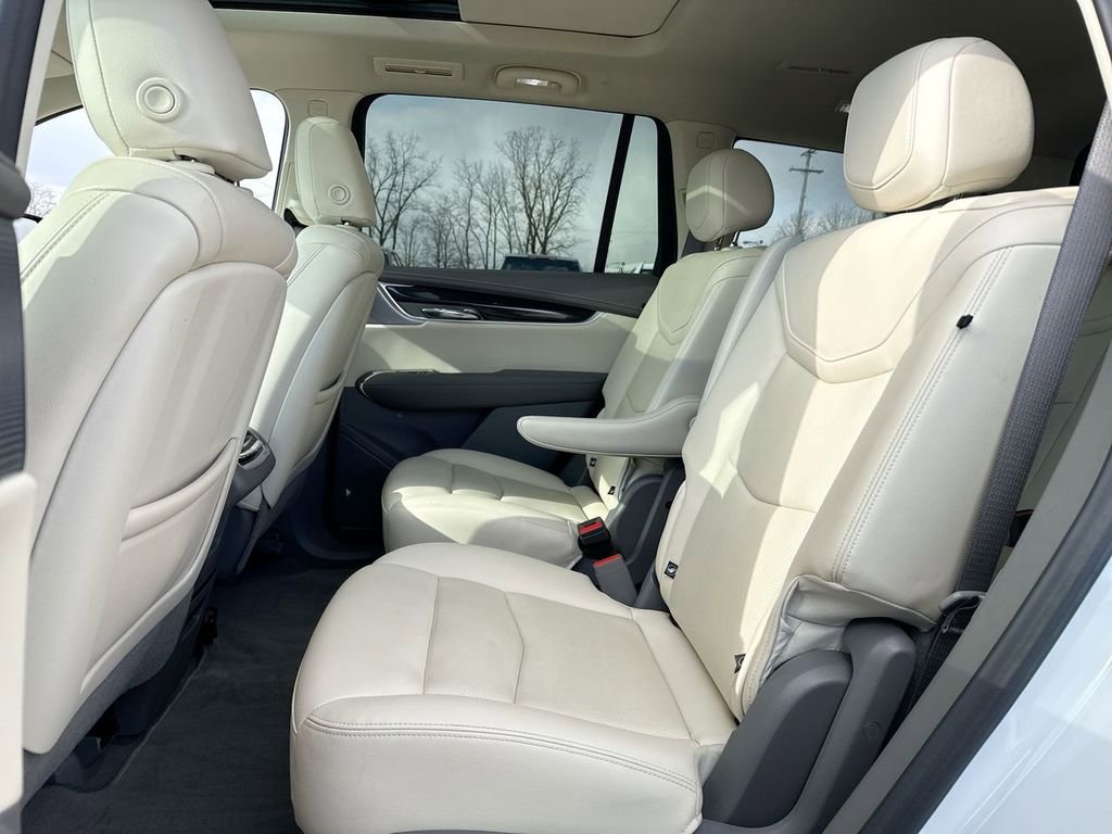 Used 2023 Cadillac XT6 Premium Luxury w/ Technology Package image 23