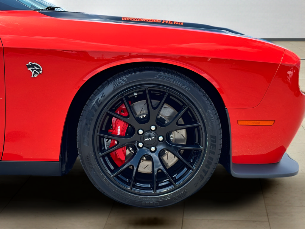 Used 2016 Dodge Challenger SRT Hellcat RWD image 42