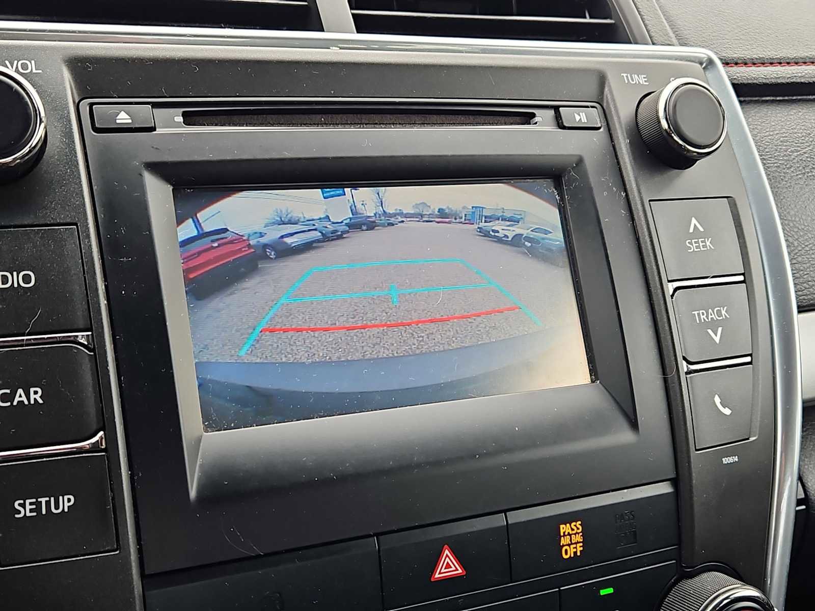 Used 2017 Toyota Camry SE FWD image 15