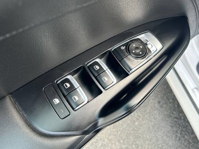 Used 2023 Kia K5 LXS FWD image 12