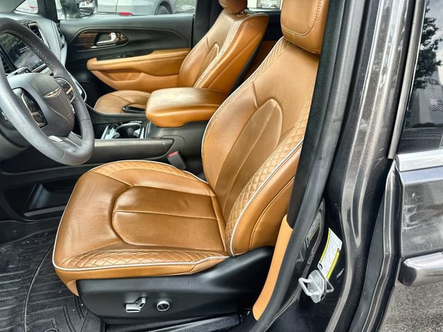 Used 2022 Chrysler Pacifica Pinnacle FWD image 13