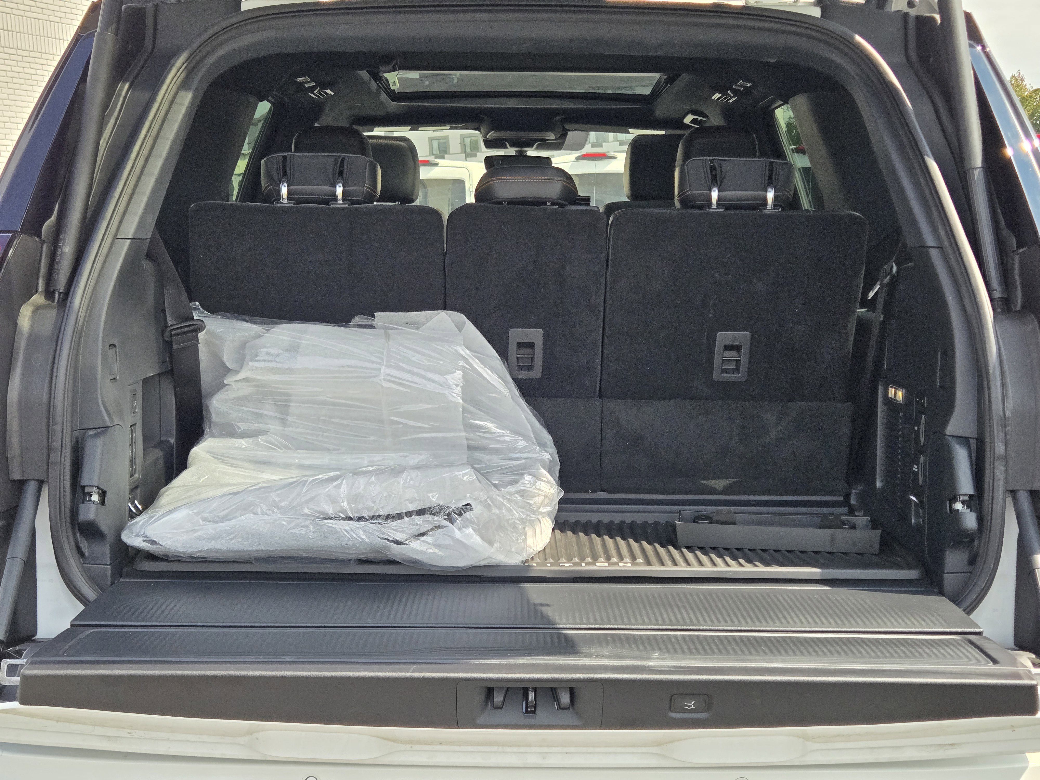 New 2025 Ford Expedition Tremor image 18