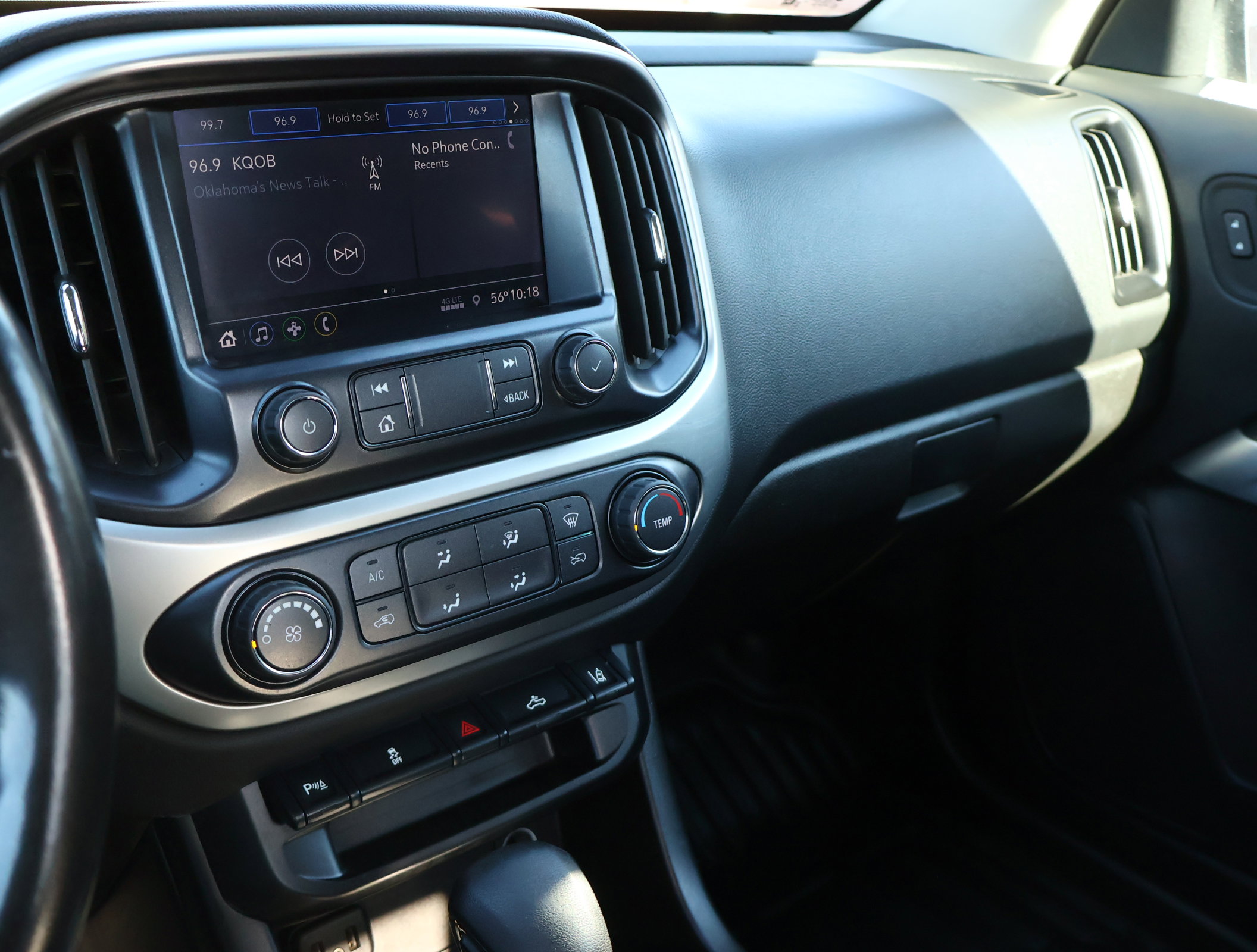 Used 2022 Chevrolet Colorado LT w/ Fleet Safety Package image 16