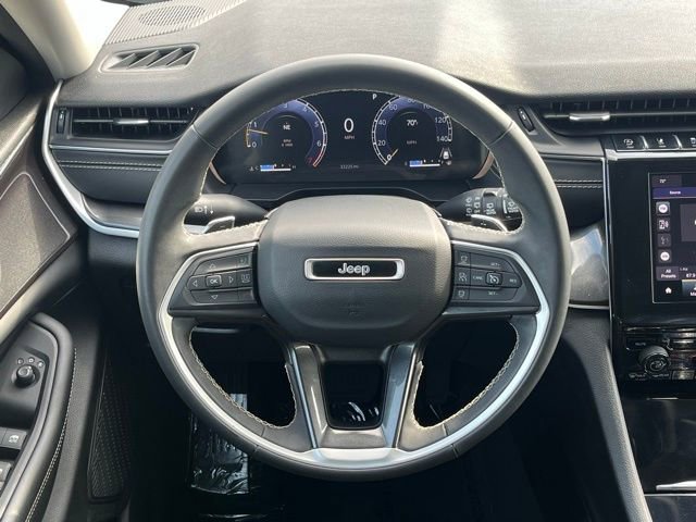Used 2023 Jeep Grand Cherokee L Laredo AWD/4WD image 11