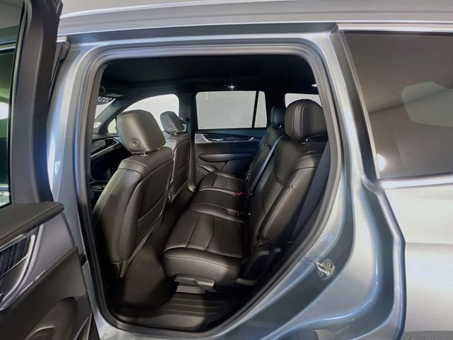 Used 2024 Cadillac XT6 Premium Luxury FWD image 27