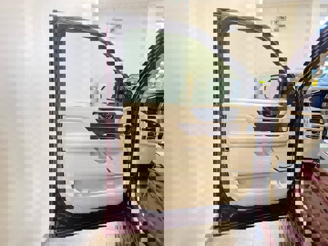 Used 2019 Lincoln Navigator Reserve image 15