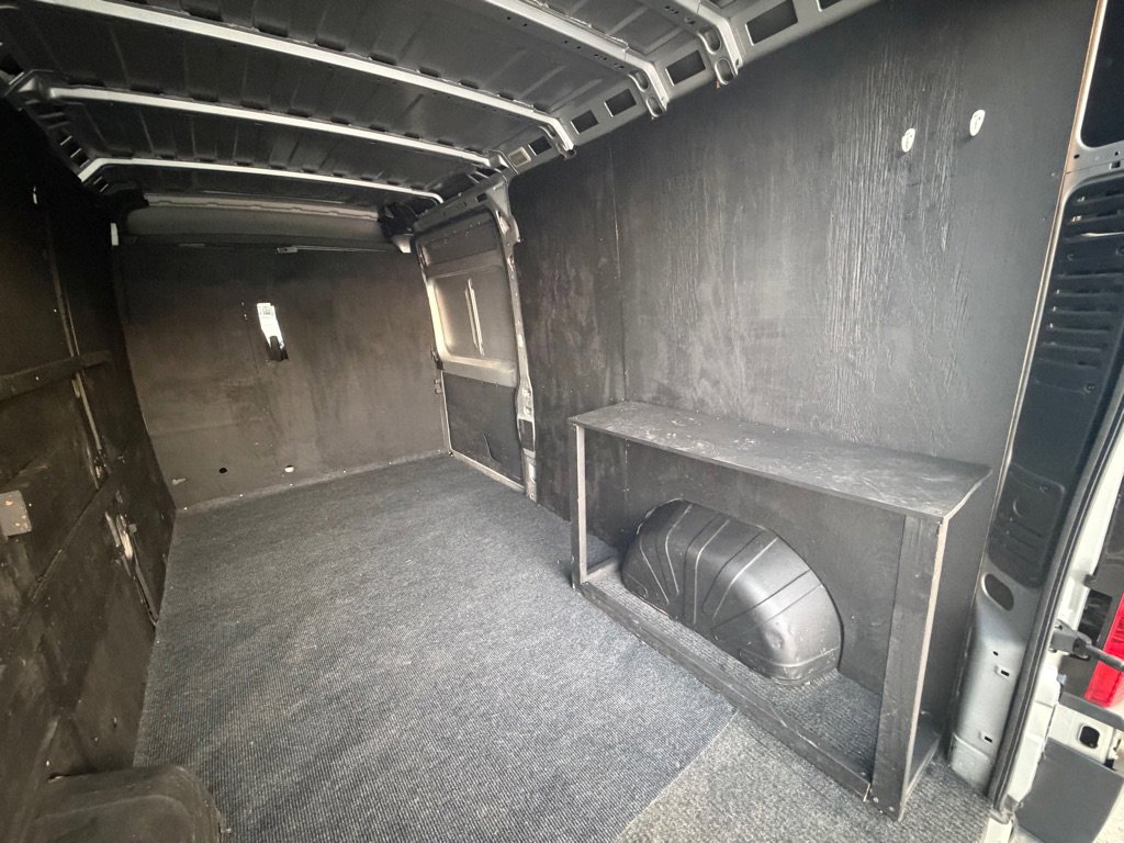 Used 2015 RAM ProMaster 2500 w/ Cargo Convenience Group FWD image 9