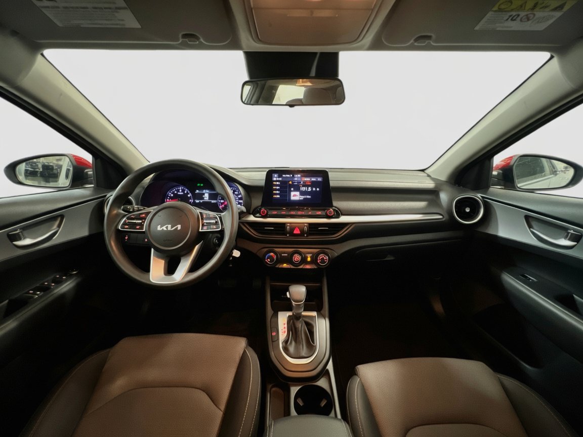 Used 2022 Kia Forte LXS FWD image 15