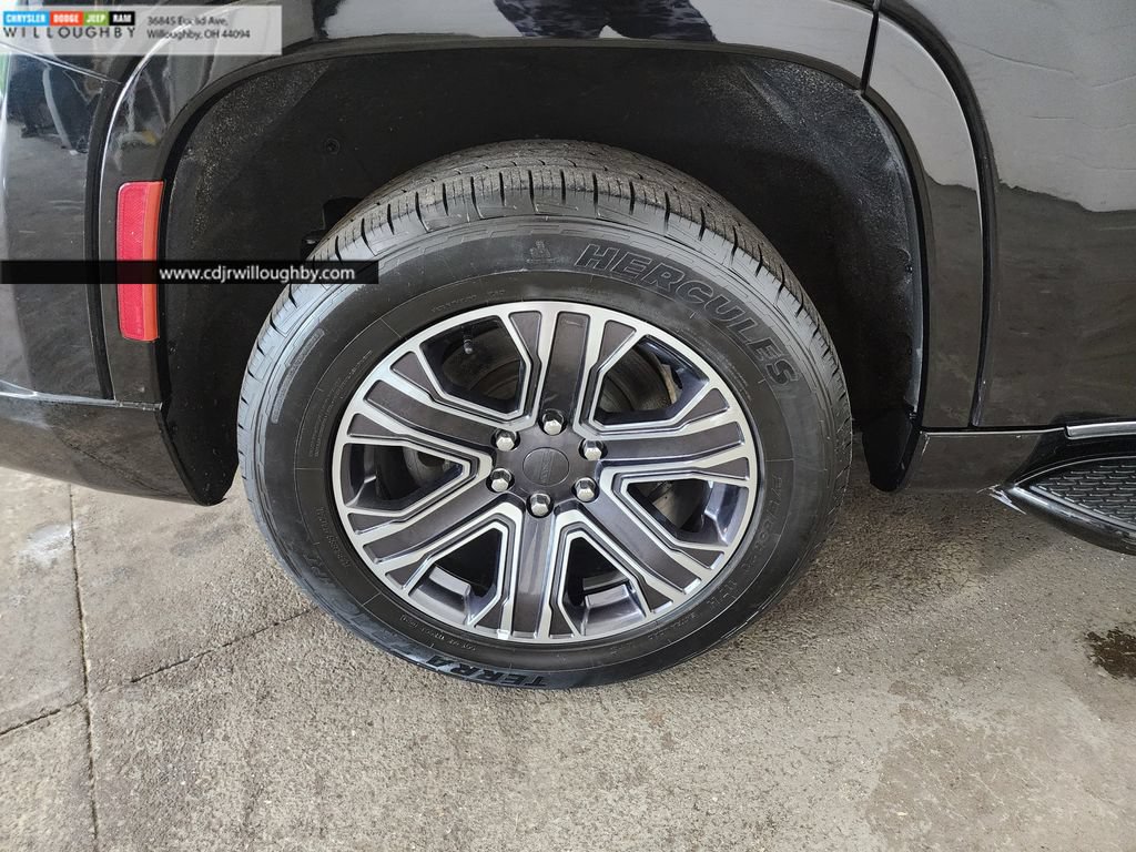Used 2024 Jeep Wagoneer Series II AWD/4WD image 39