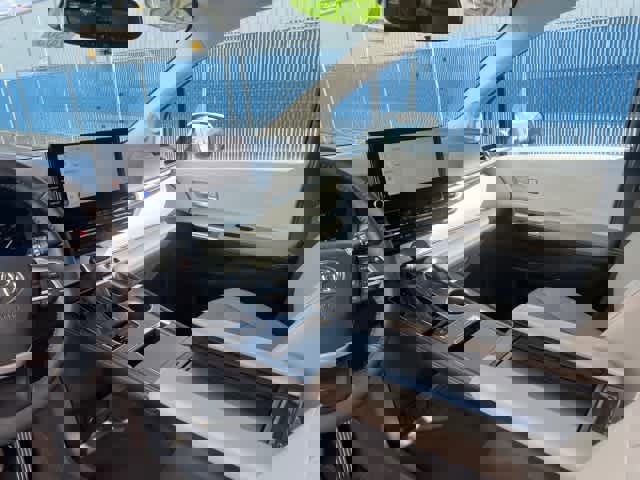 Used 2025 Toyota Sienna XLE w/ XLE Plus Package image 19