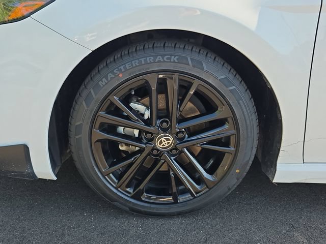 Used 2025 Toyota Camry SE FWD image 9