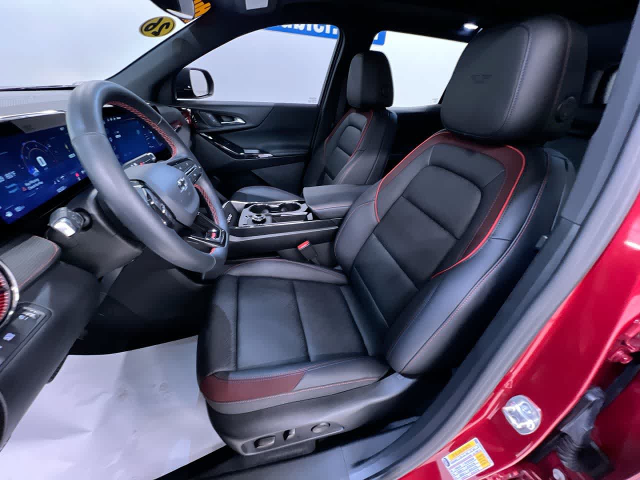 Used 2026 Chevrolet Equinox RS w/ Convenience Package III FWD image 14
