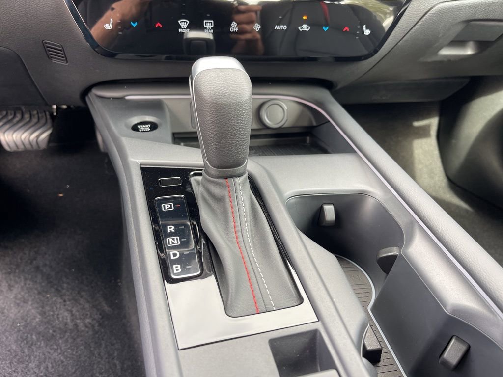 New 2026 Nissan Sentra SR FWD image 12