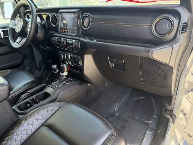 Certified 2023 Jeep Gladiator Overland AWD/4WD image 13