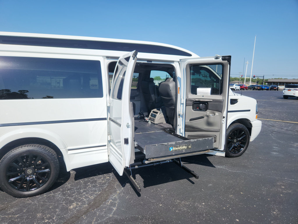 Used 2020 Chevrolet Express 2500 Extended w/ Enhanced Convenience Package RWD image 13