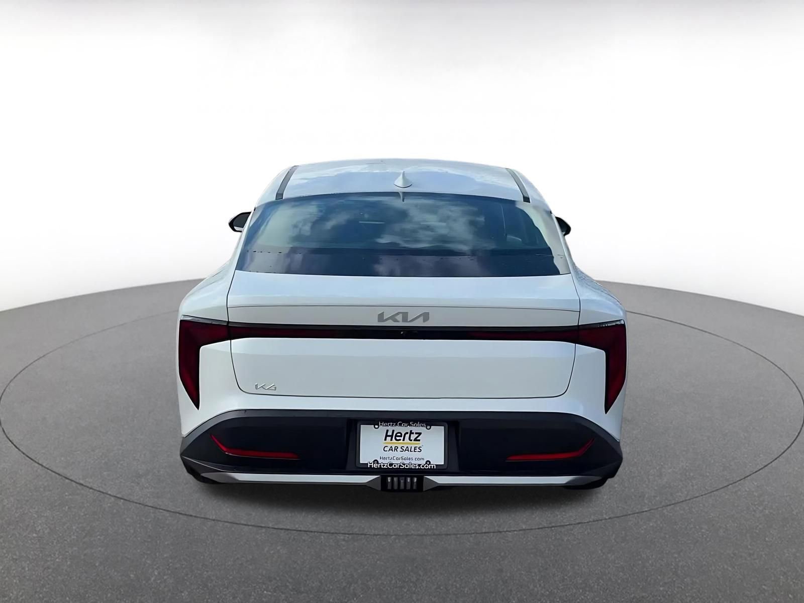 Used 2025 Kia K4 LXS image 12