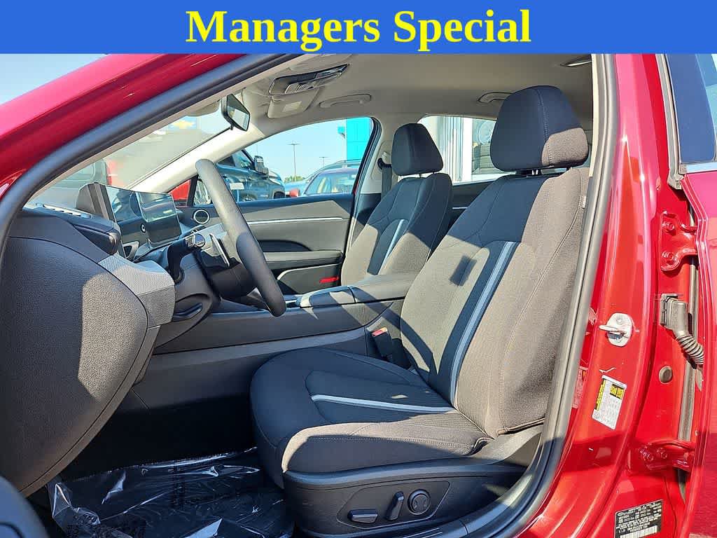 Used 2024 Hyundai Sonata SEL FWD image 13
