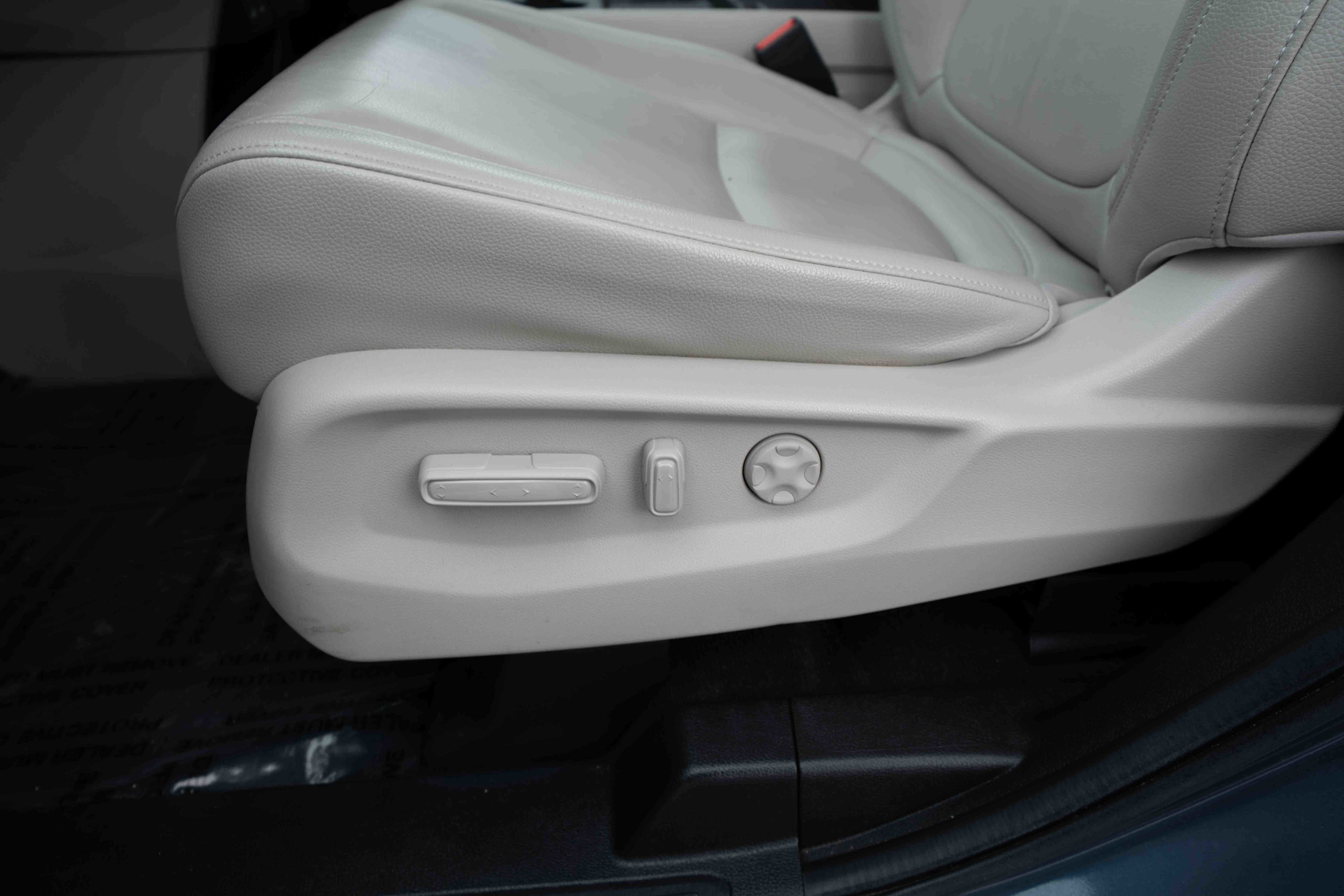 Certified 2025 Honda Odyssey EX-L image 12