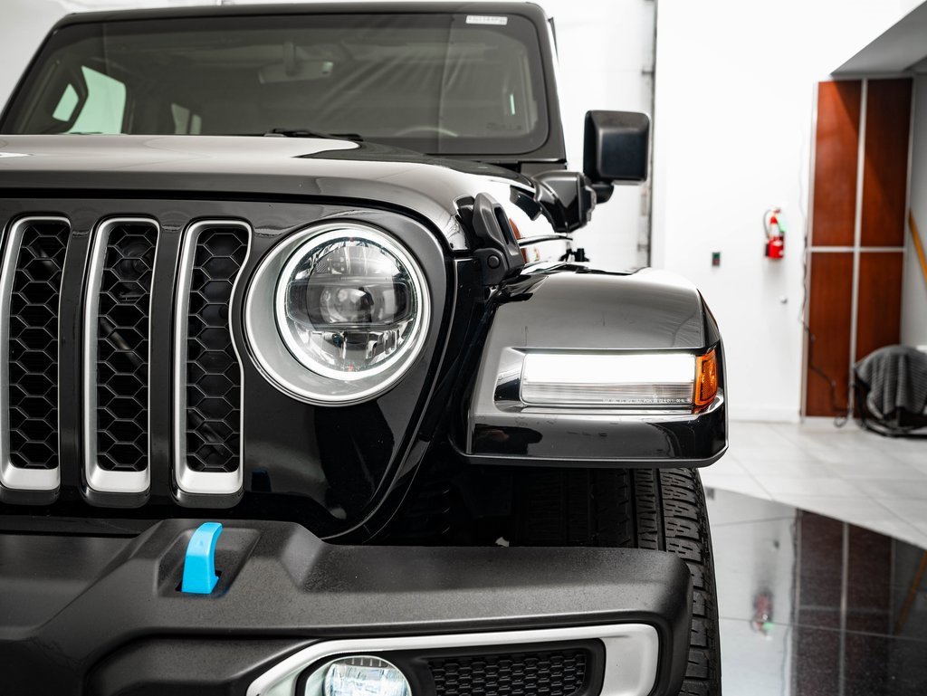 Used 2023 Jeep Wrangler Unlimited Sahara w/ Cold Weather Group image 15