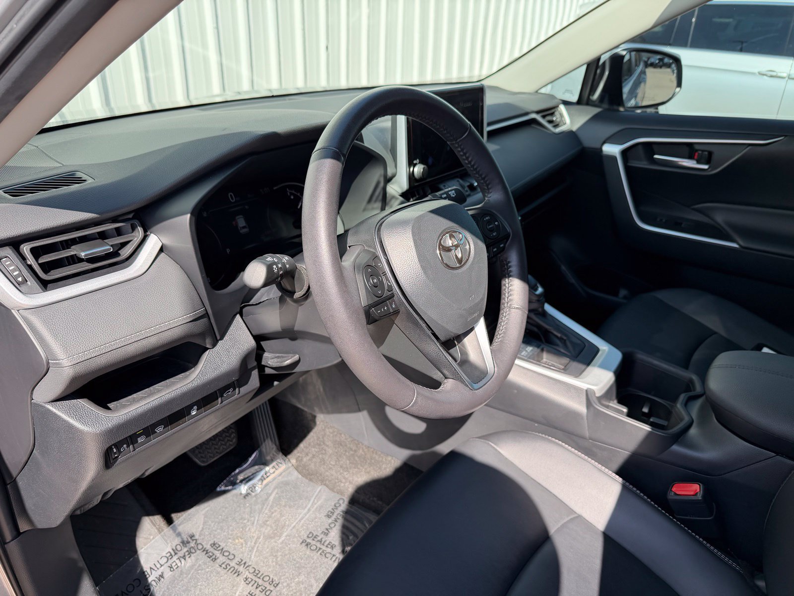 Used 2023 Toyota RAV4 XLE Premium AWD/4WD image 24