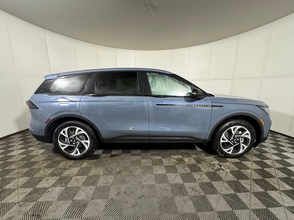 New 2026 Lincoln Nautilus Premier w/ Equipment Group 102A AWD/4WD image 8