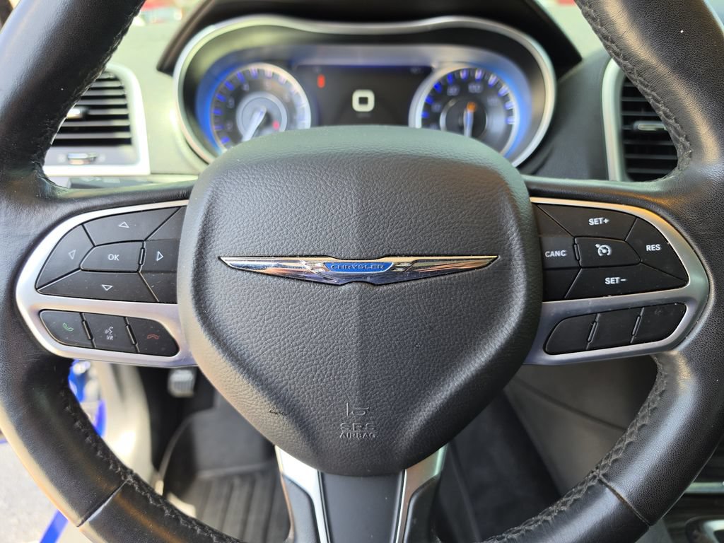 Certified 2019 Chrysler 300 Touring w/ Chrome Appearance Package RWD image 26