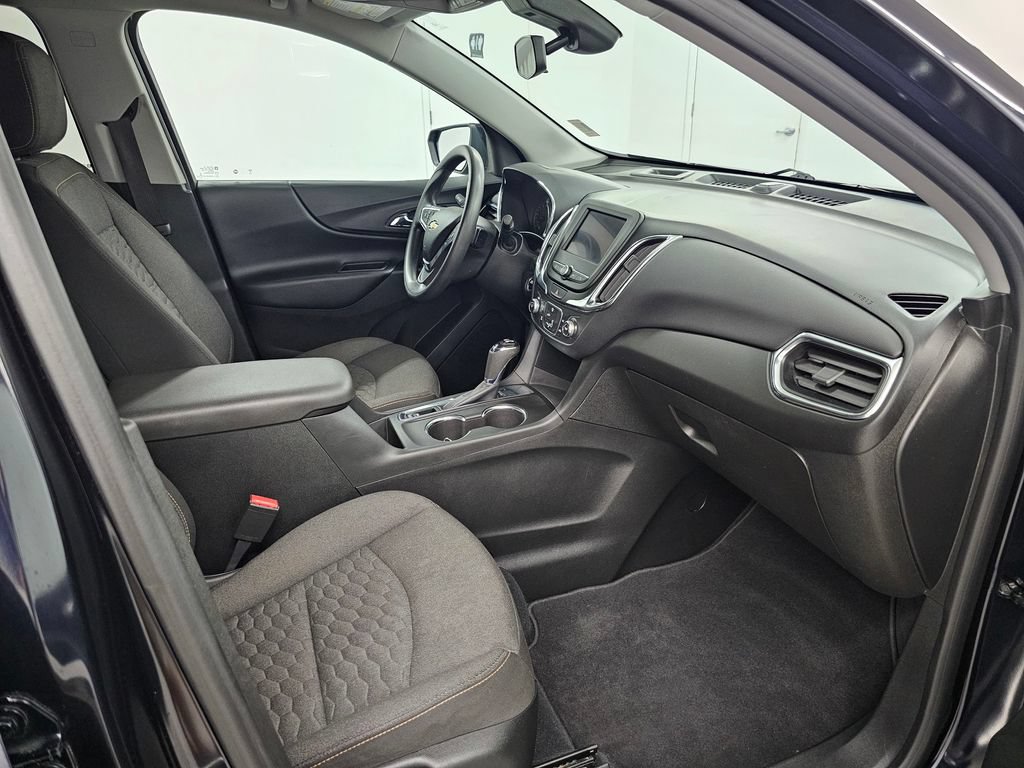 Used 2020 Chevrolet Equinox LT FWD image 23