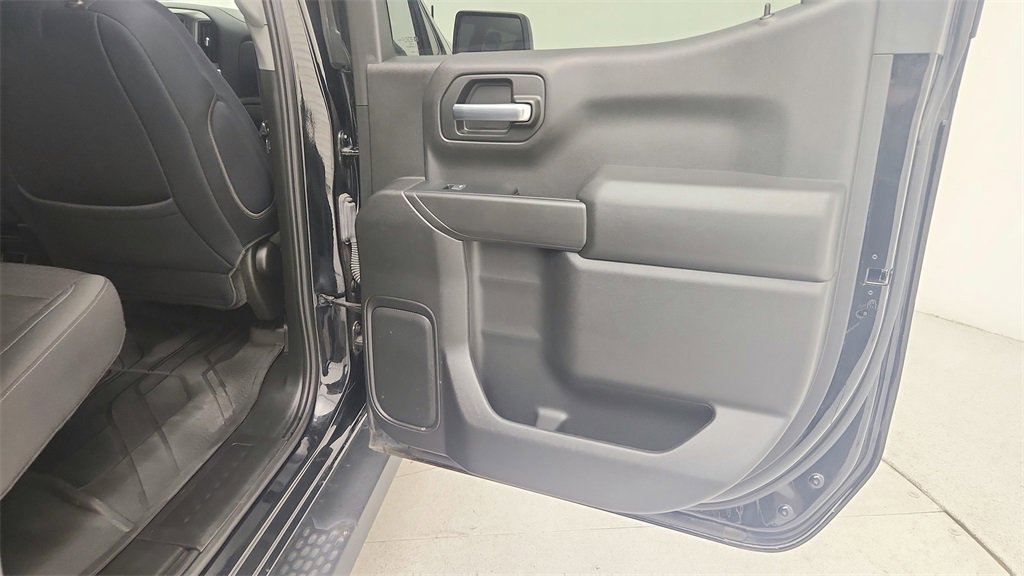 Certified 2022 Chevrolet Silverado 1500 Custom w/ LPO, Dark Essentials Package image 32