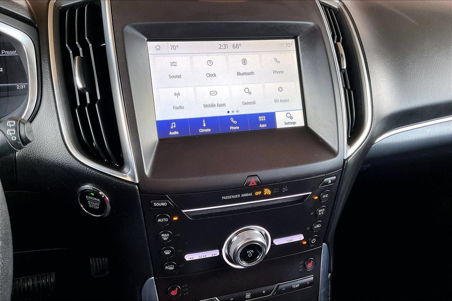 Used 2019 Ford Edge Titanium AWD/4WD image 9