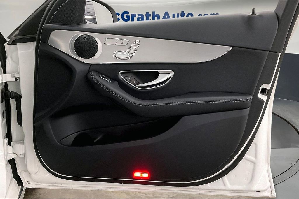 Used 2019 Mercedes-Benz C 300 4MATIC Sedan image 24