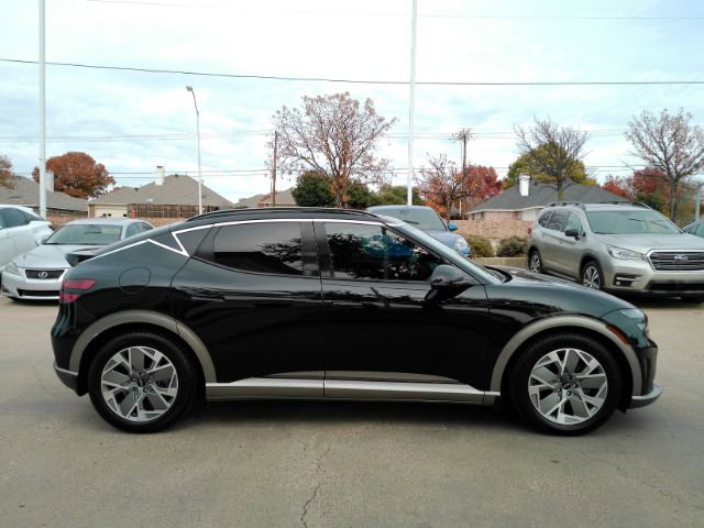 Used 2024 Genesis GV60 RWD image 5