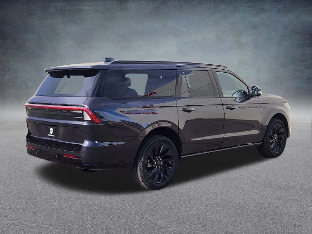 New 2026 Lincoln Navigator L Reserve w/ Jet Appearance Package AWD/4WD image 7