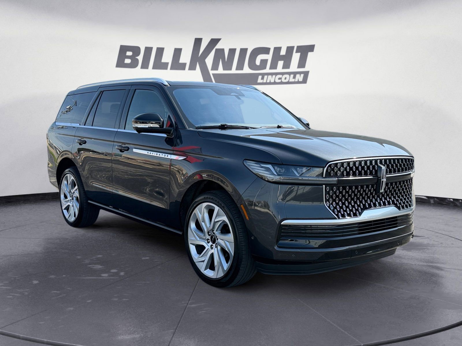 Certified 2025 Lincoln Navigator Reserve image 7