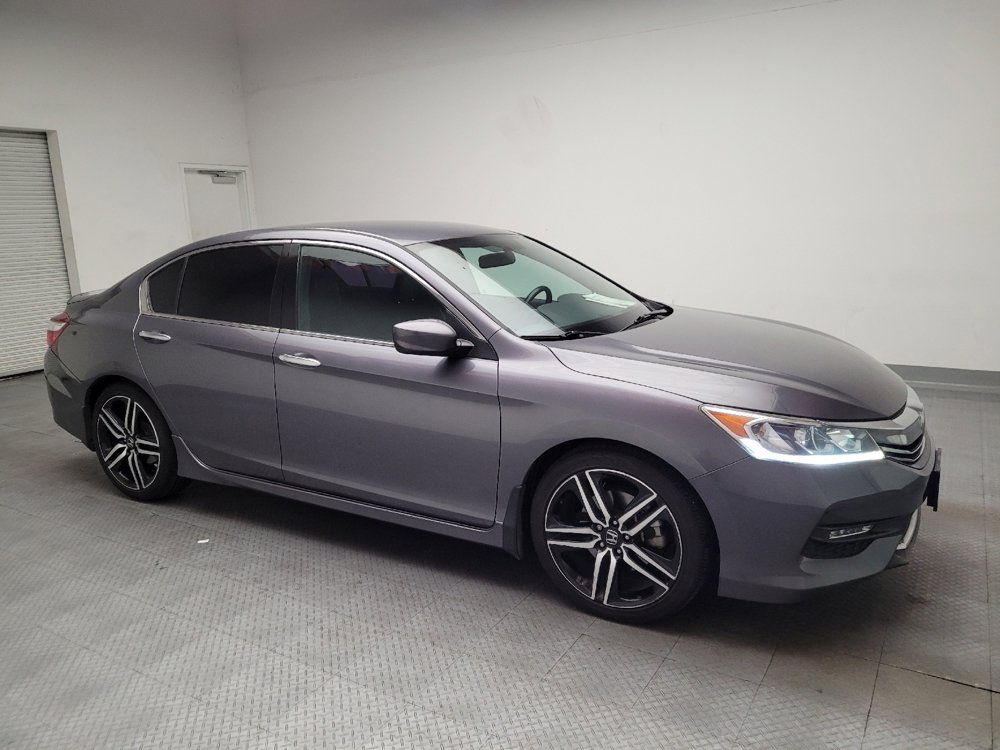 Used 2017 Honda Accord Sport image 11
