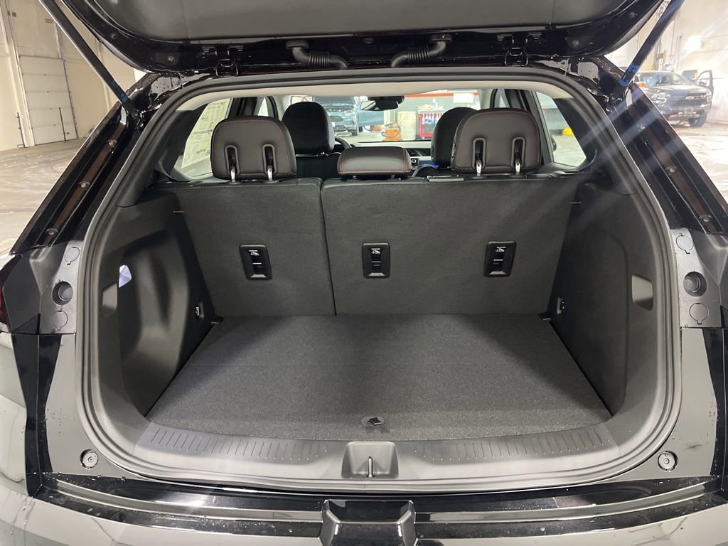 New 2027 Chevrolet Bolt RS FWD image 7