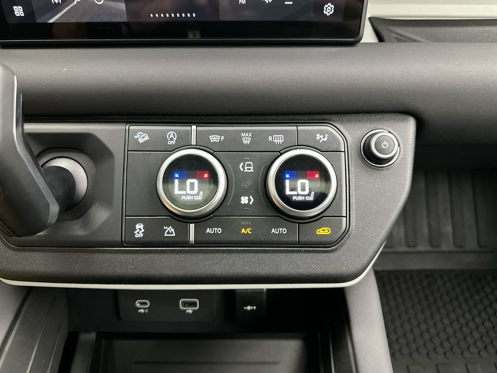 Used 2024 Land Rover Defender 110 S AWD/4WD image 25