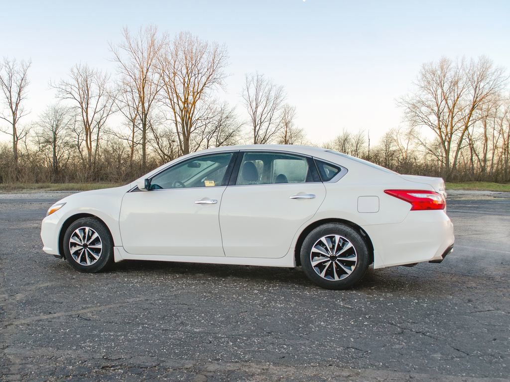 Used 2017 Nissan Altima 2.5 S w/ Power Driver Seat Package image 7