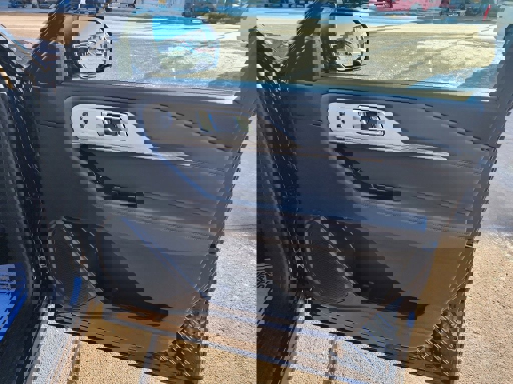 New 2026 Ford Explorer Active image 14