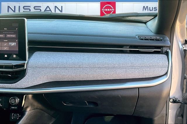 Used 2023 Jeep Compass Sport image 22