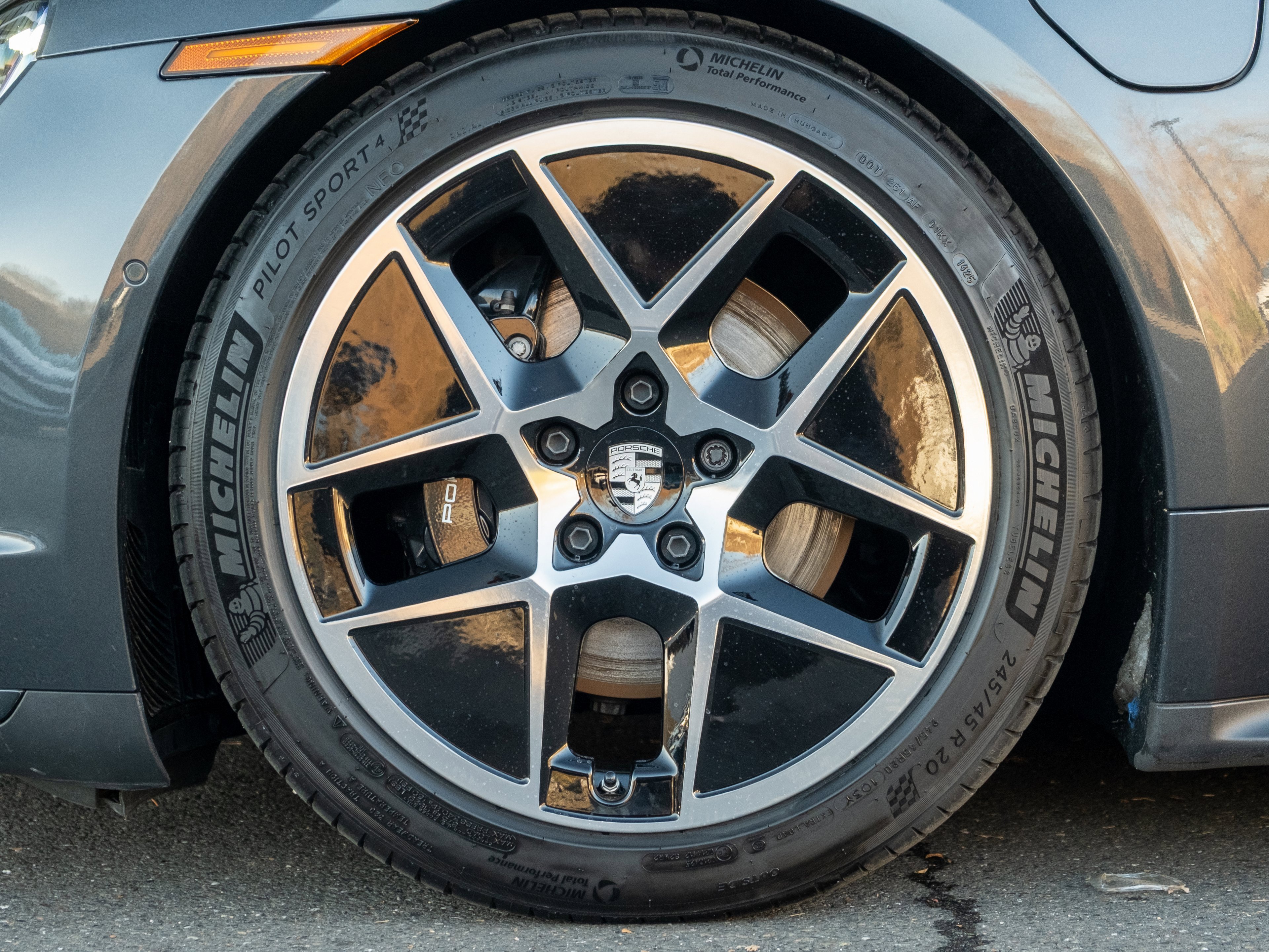 Used 2025 Porsche Taycan 4S image 12