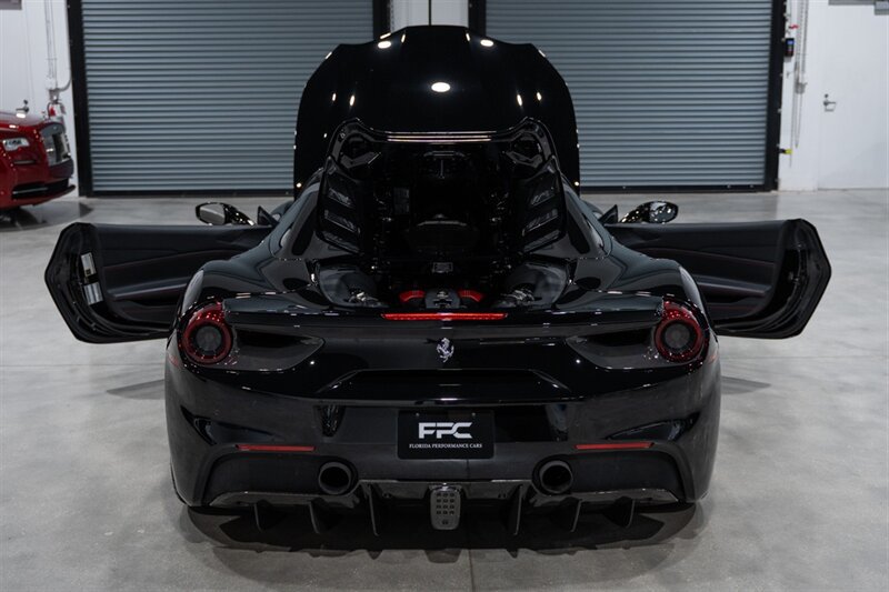 Used 2018 Ferrari 488 Spider RWD image 44