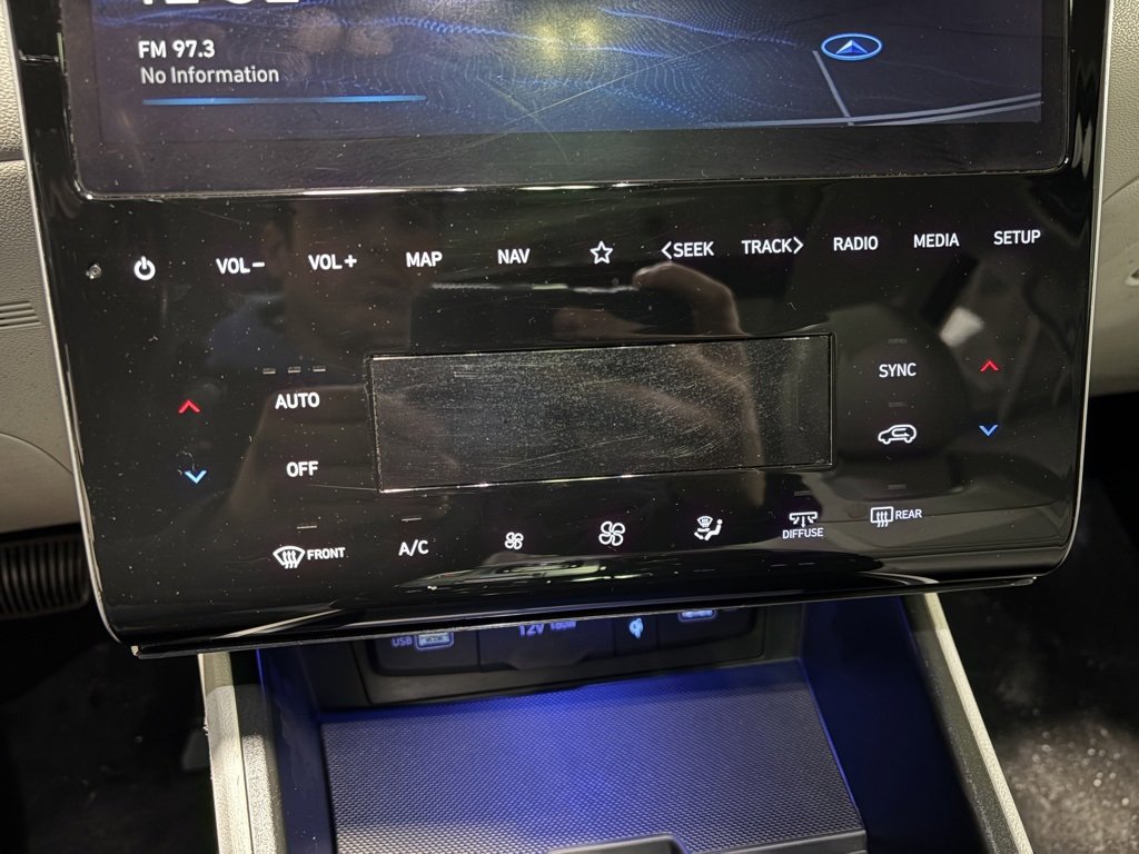 Used 2023 Hyundai Tucson Limited image 15